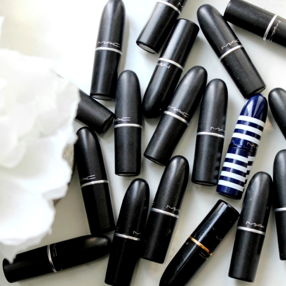 NIB-RETIRED, MAC On Hold Lipstick 214, Cremesheen Lipstick - Picture 13 of 13